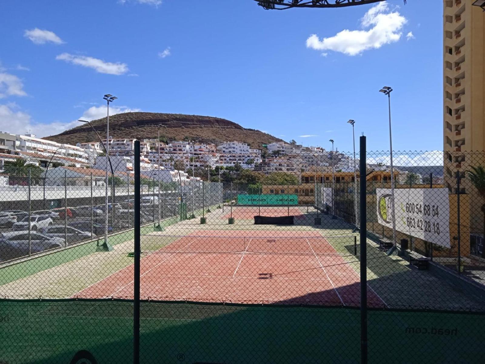Firstline Apartment Los Cristianos Arona  Exterior foto